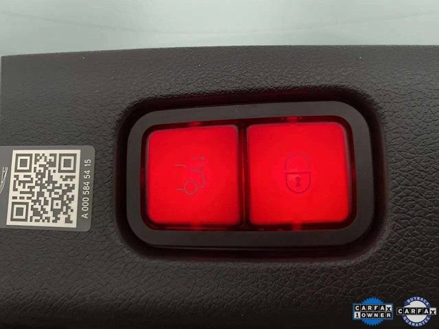 Used 2025 Mercedes-Benz E 350 Sedan image 11