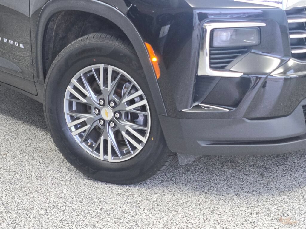 Used 2024 Chevrolet Traverse LT AWD/4WD video 3