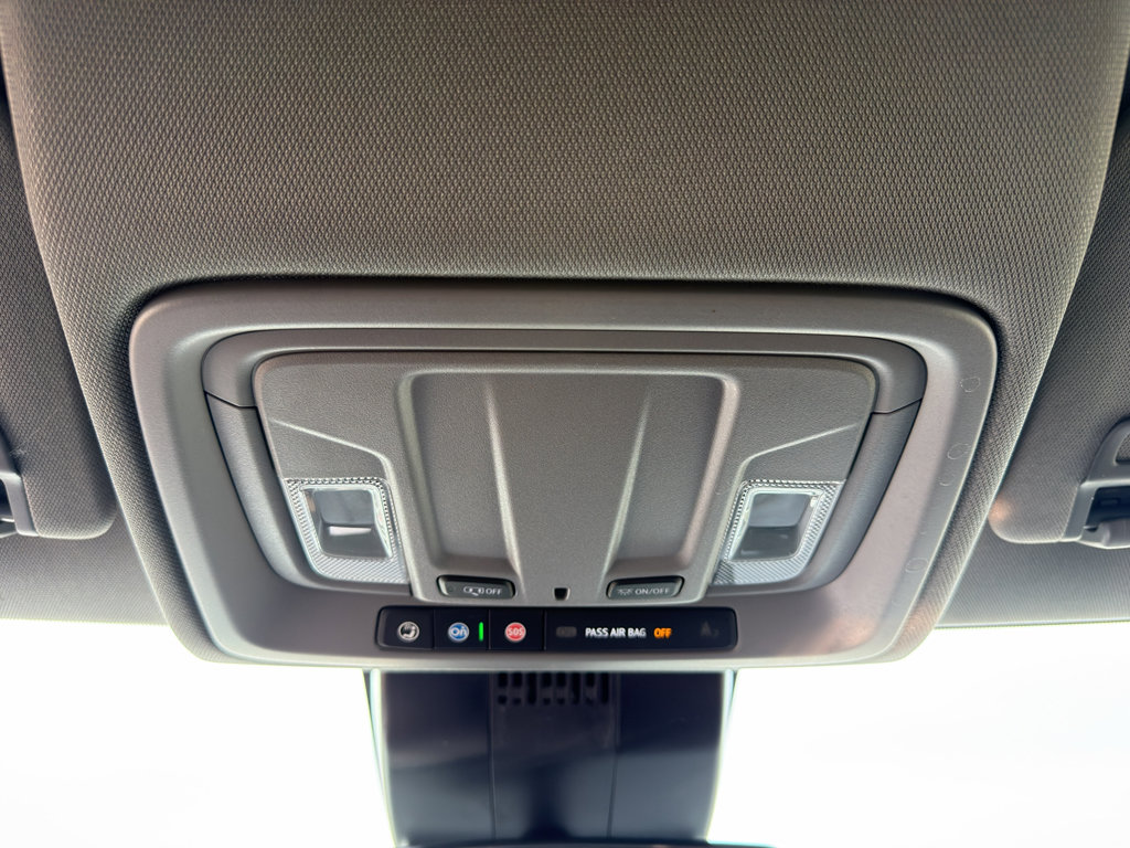 Used 2024 GMC Sierra 1500 SLE w/ X31 Off-Road Package image 18