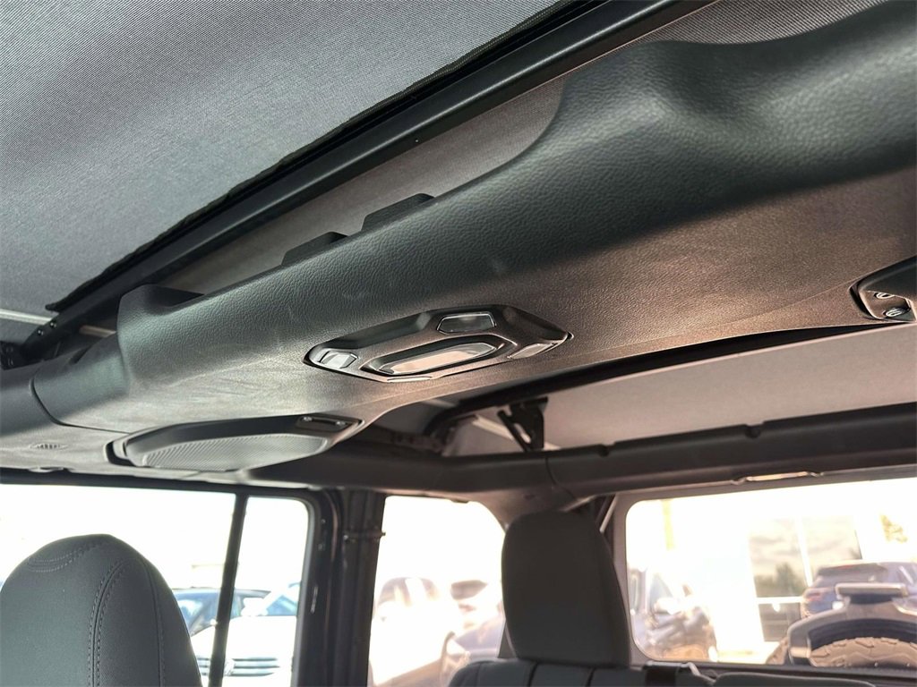 Used 2021 Jeep Wrangler Unlimited Sport S image 18