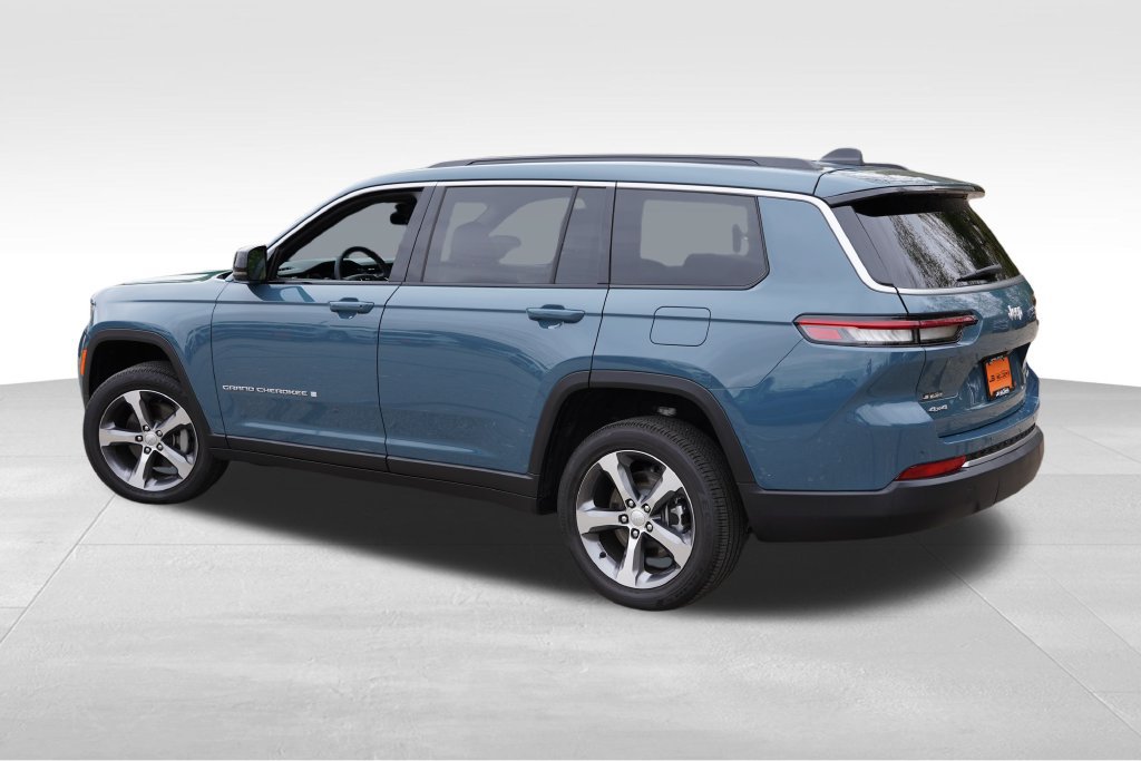 Used 2026 Jeep Grand Cherokee L Limited w/ Trailer Tow Package AWD/4WD image 8