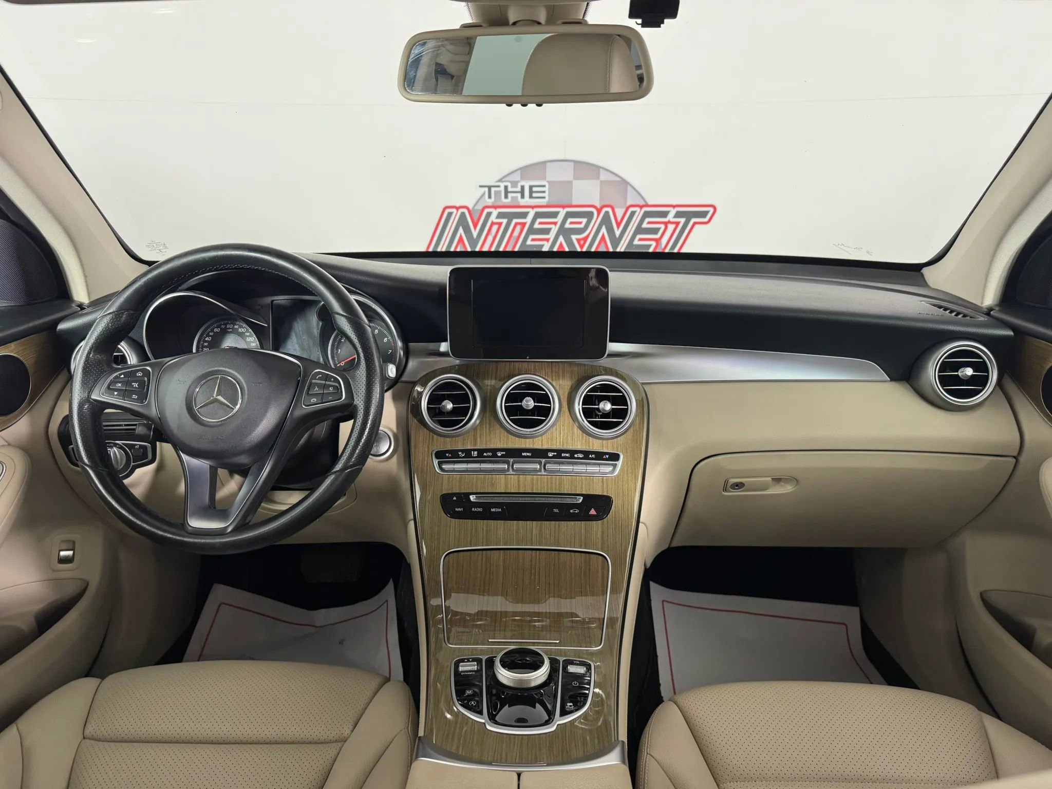 Used 2018 Mercedes-Benz GLC 300 image 11