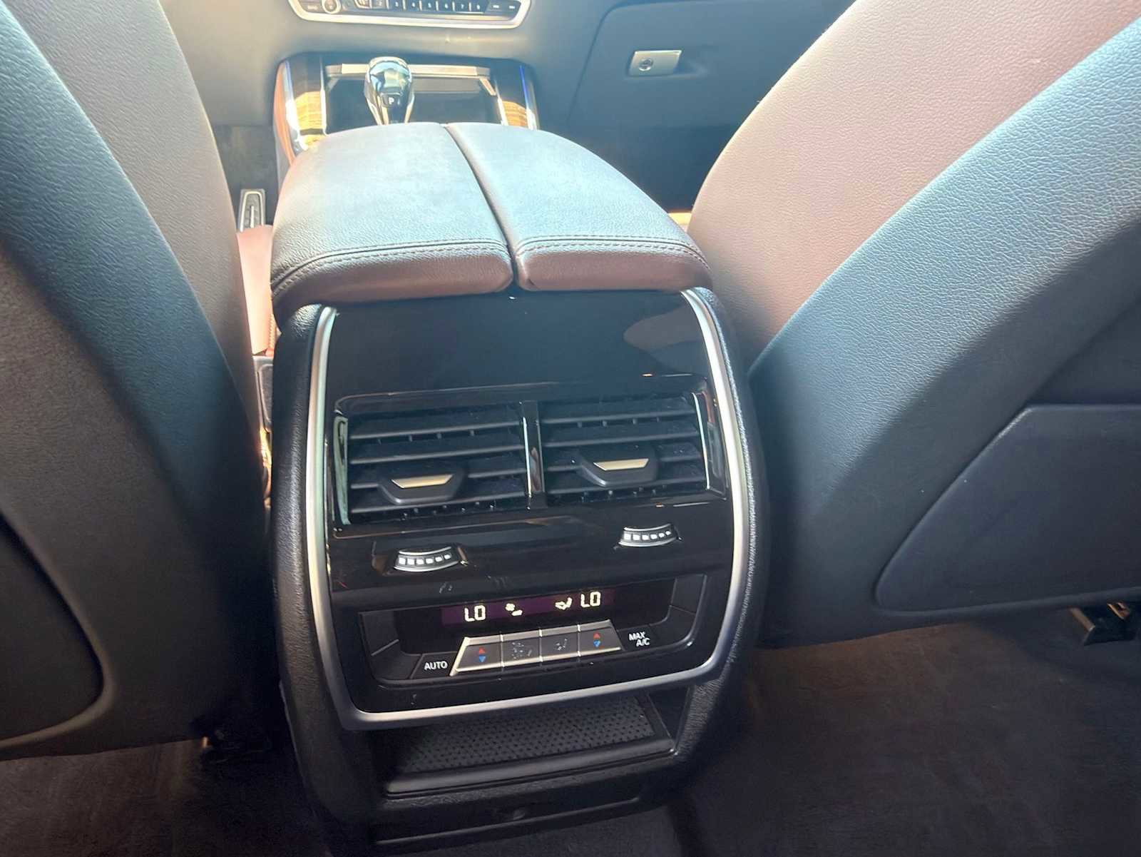 Used 2020 BMW X5 xDrive40i w/ M Sport Package AWD/4WD image 27
