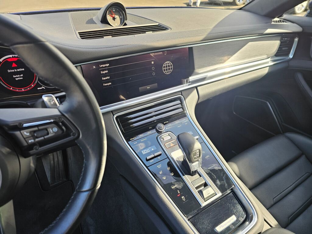 Used 2022 Porsche Panamera 4 Platinum Edition w/ Assistance Package image 30