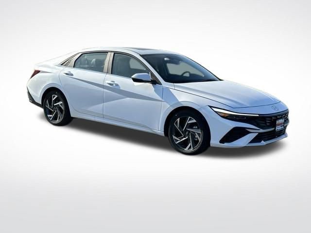 New 2025 Hyundai Elantra Limited w/ Cargo Package image 7