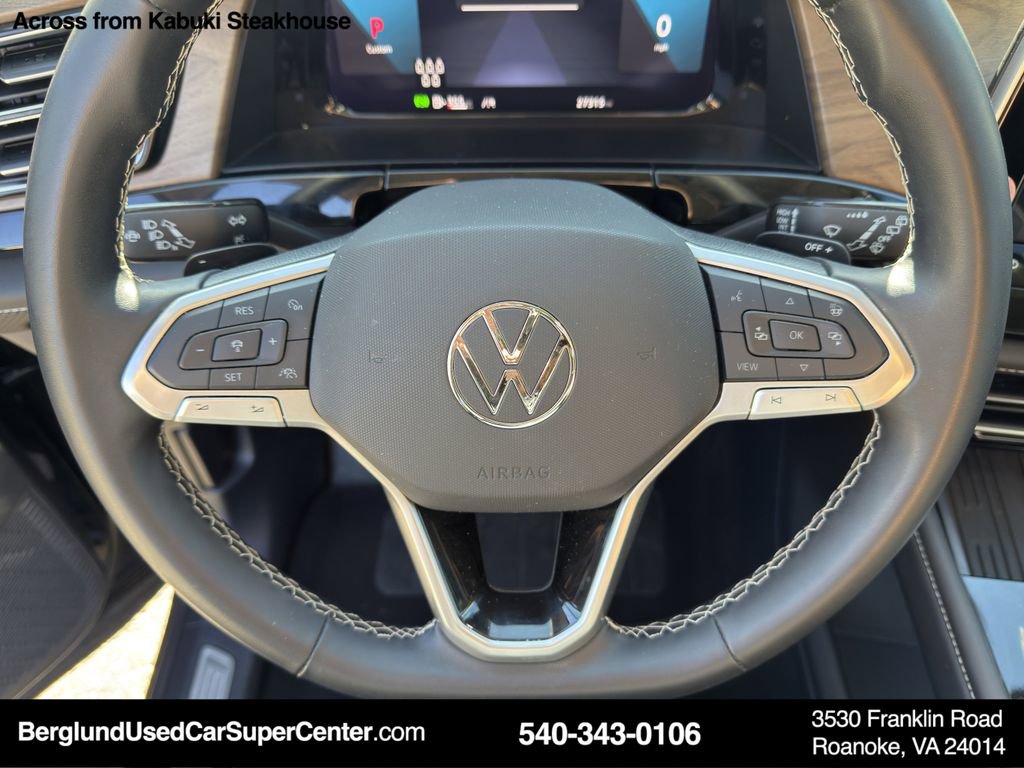 Used 2025 Volkswagen Atlas SE image 20