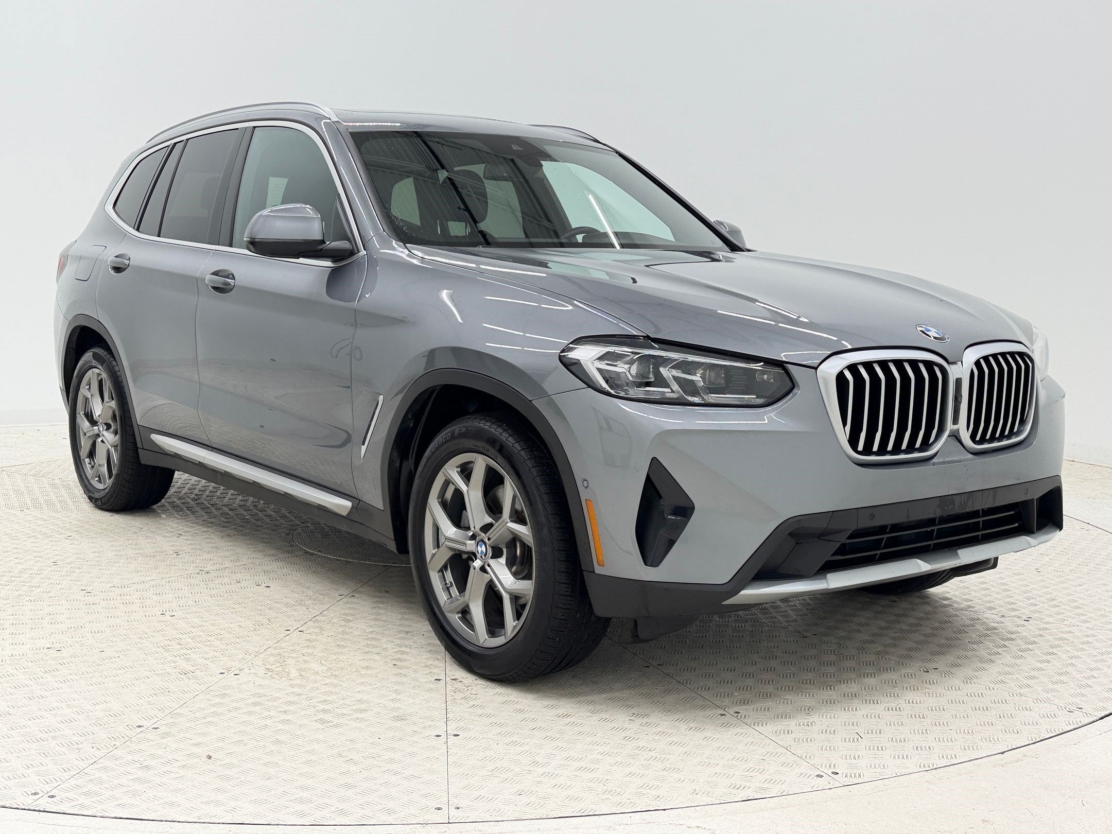 Used 2024 BMW X3 sDrive30i w/ Convenience Package RWD image 7