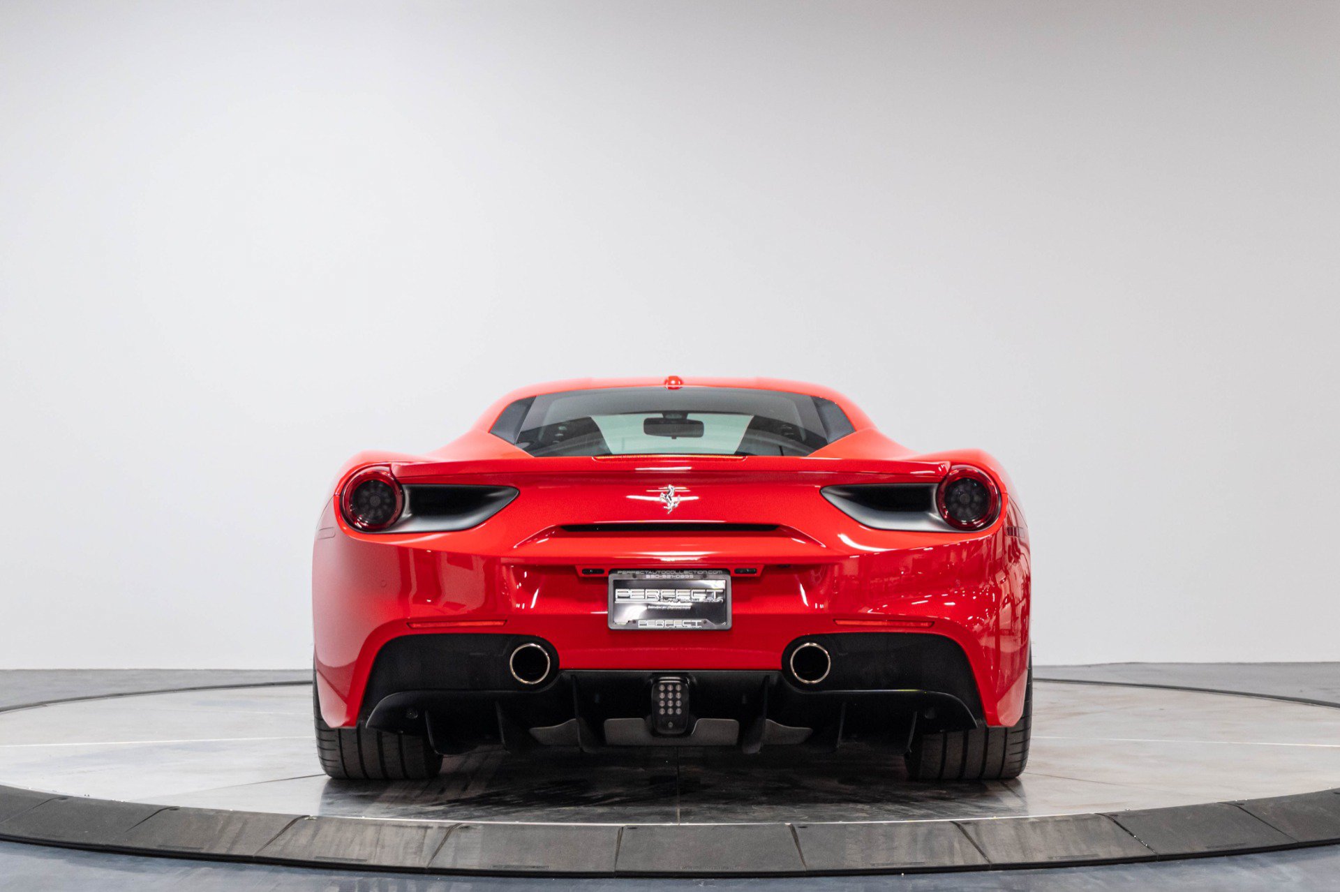 Used 2018 Ferrari 488 GTB RWD image 56