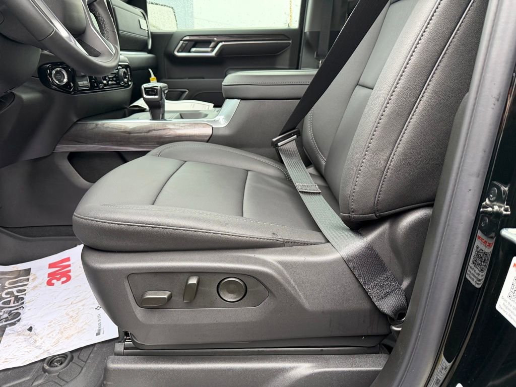 New 2026 Chevrolet Silverado 1500 LTZ w/ LTZ Premium Package image 14
