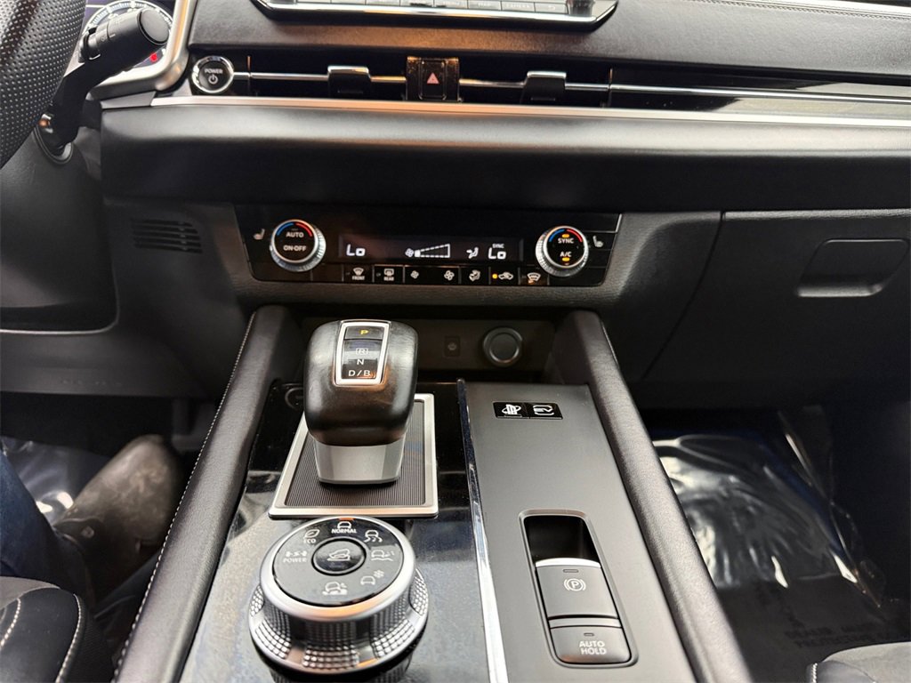 Used 2025 Mitsubishi Outlander SE image 22