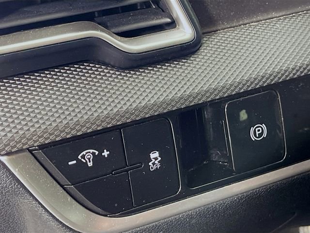 Used 2024 Kia Sportage LX image 11