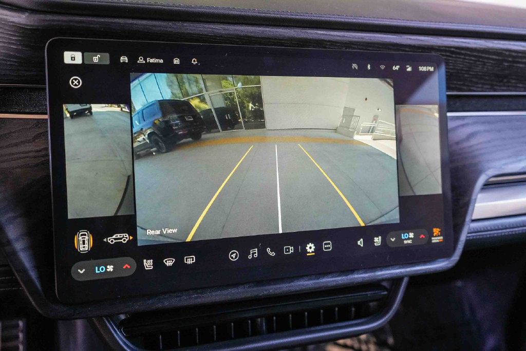 Used 2024 Rivian R1S Launch Edition Quad AWD/4WD image 24