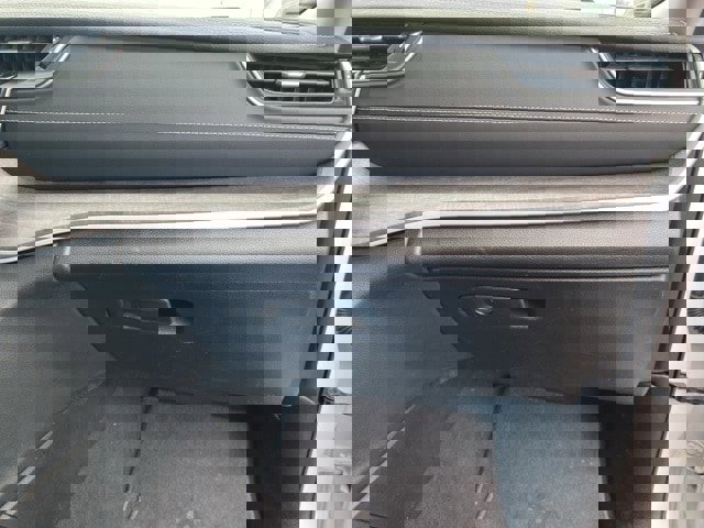 Used 2023 Jeep Grand Cherokee Limited w/ Black Appearance Package image 42