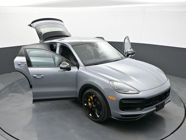 Certified 2023 Porsche Cayenne Turbo GT AWD/4WD image 33