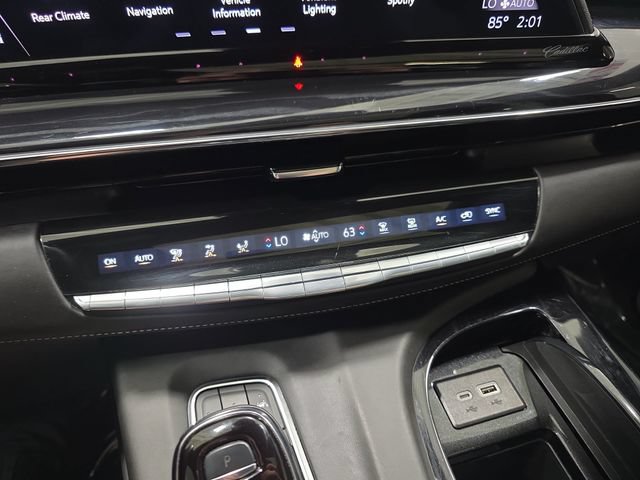 Certified 2024 Cadillac Escalade ESV V w/ LPO, Floor Liner Package AWD/4WD image 21