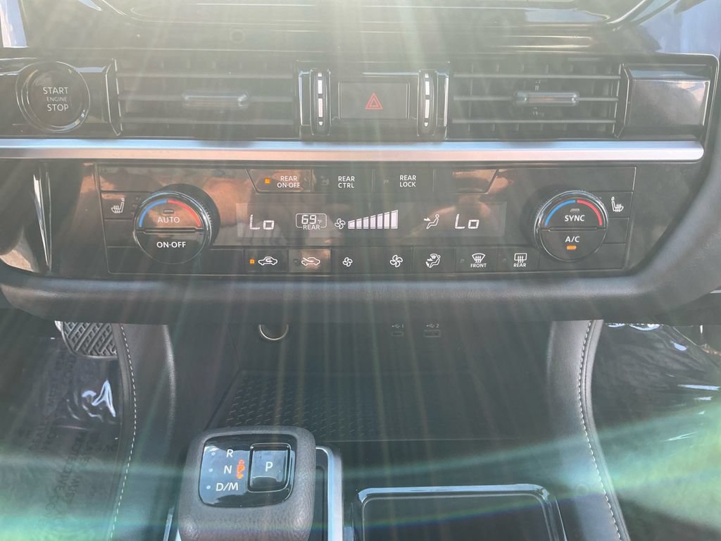 Used 2025 Nissan Pathfinder SV AWD/4WD image 22