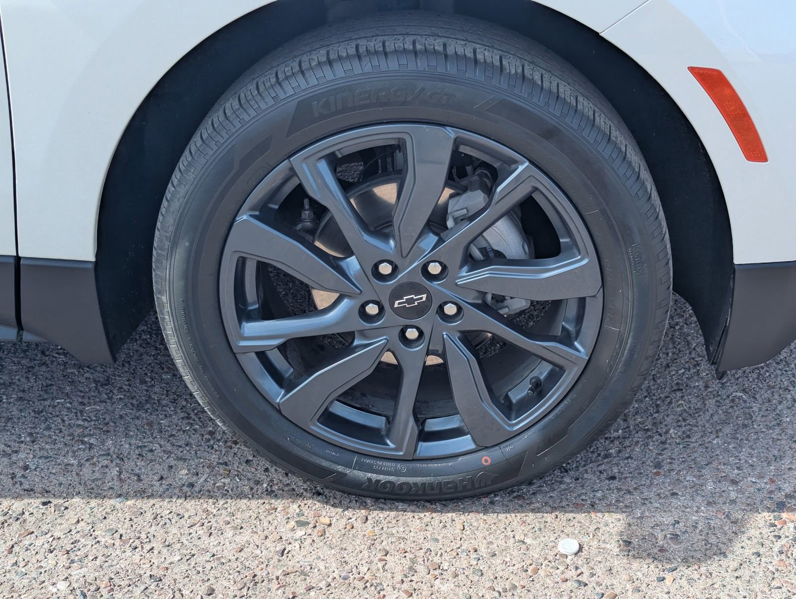 Used 2024 Chevrolet Equinox RS image 9