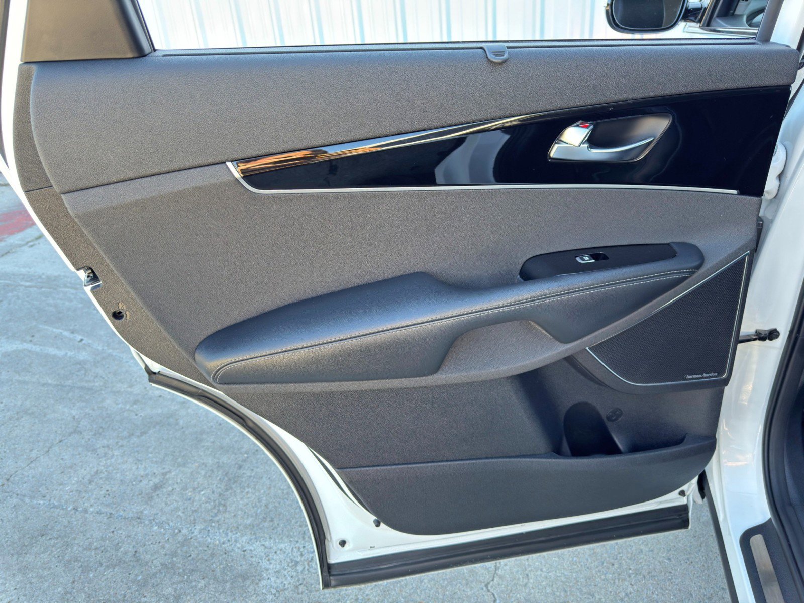 Used 2019 Kia Sorento SX w/ SX Touring Package image 47