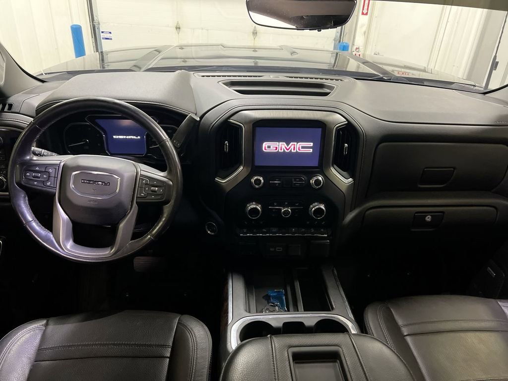 Used 2022 GMC Sierra 2500 Denali w/ Denali Black Diamond Edition image 10