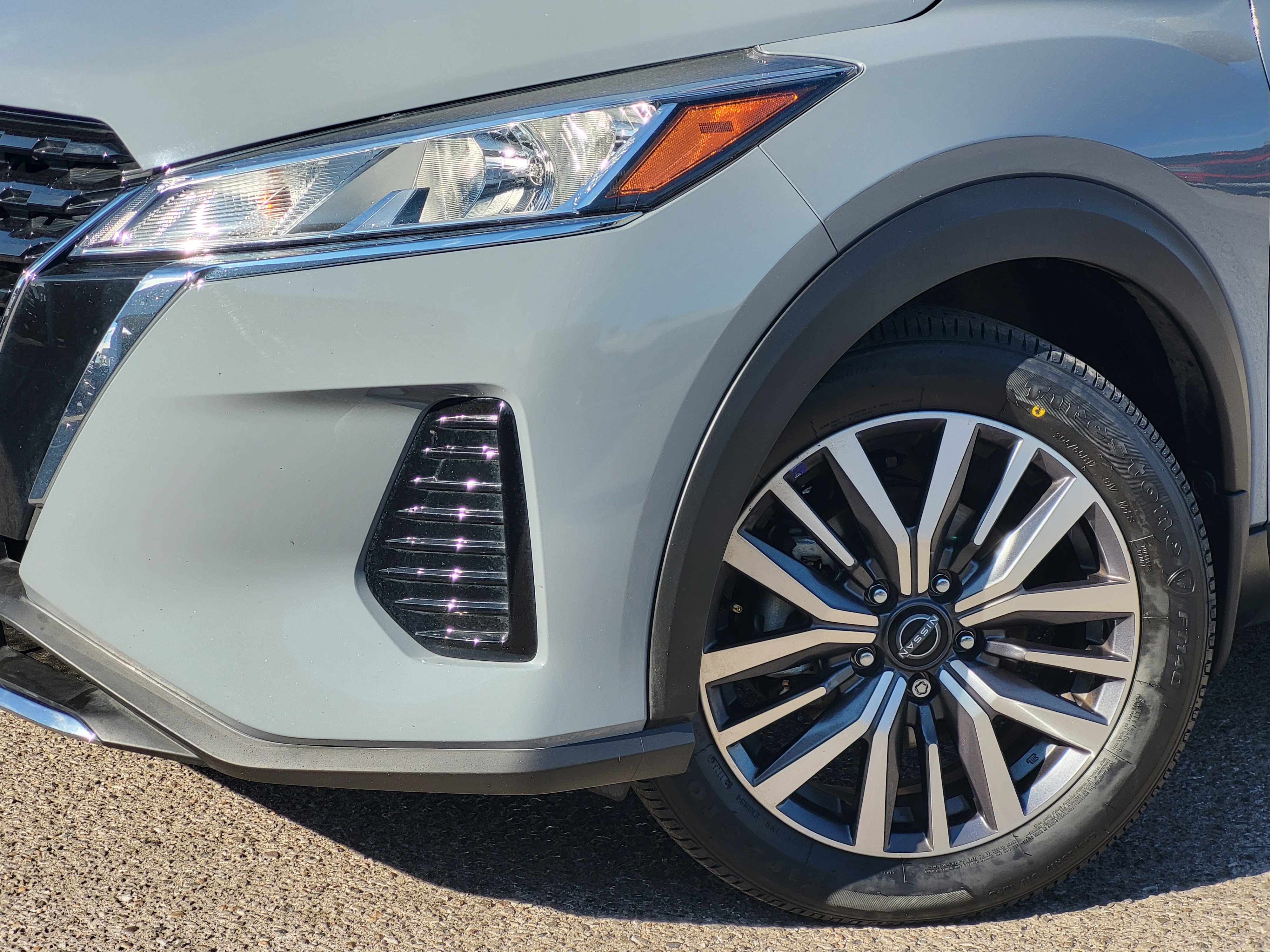 Certified 2023 Nissan Kicks SV FWD image 7
