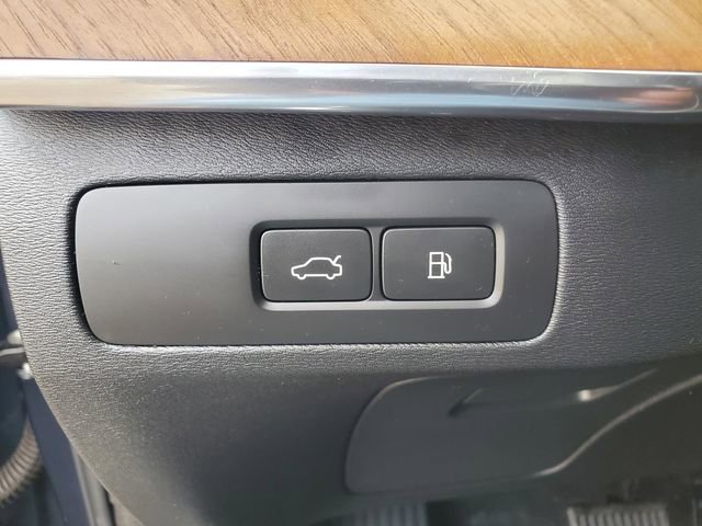 Certified 2023 Volvo XC90 T8 Plus w/ Protection Package Premier image 15