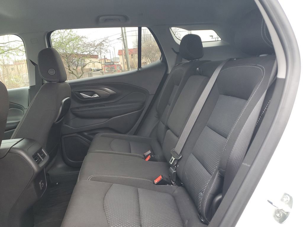 Used 2022 GMC Terrain SLE w/ Driver Convenience Package image 8