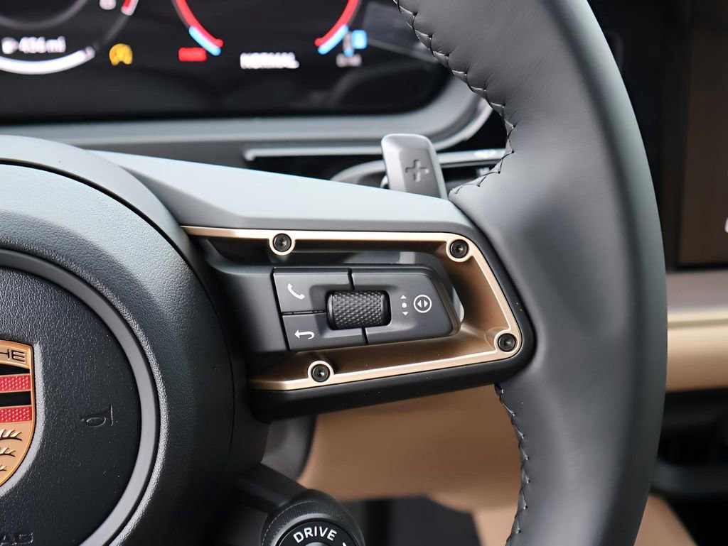 New 2026 Porsche Cayenne Coupe AWD/4WD image 30