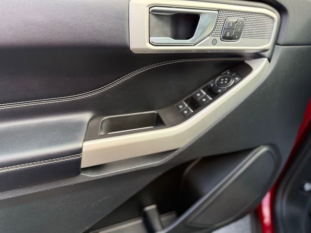 Used 2022 Ford Explorer Limited w/ Hybrid Equipment Group 310A image 14