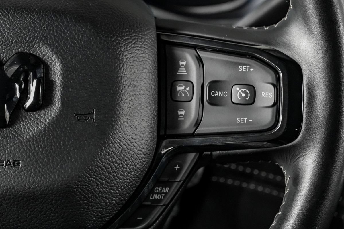 Used 2023 RAM 2500 Limited AWD/4WD image 18
