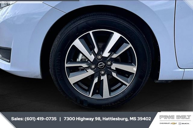 Used 2025 Nissan Versa SV image 7