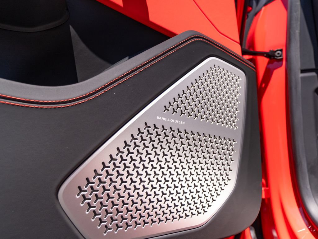Used 2022 Lamborghini Urus AWD/4WD image 18