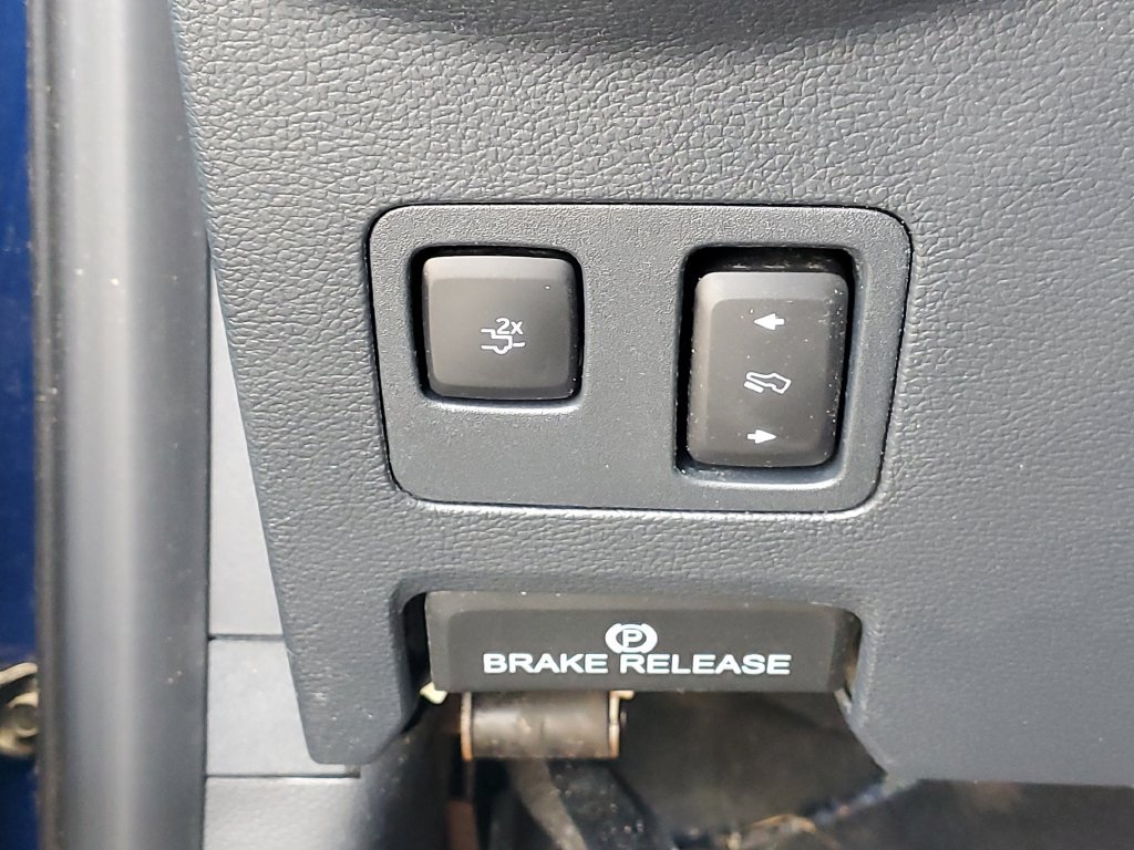 Used 2022 Ford F250 Lariat w/ Lariat Ultimate Package AWD/4WD image 23