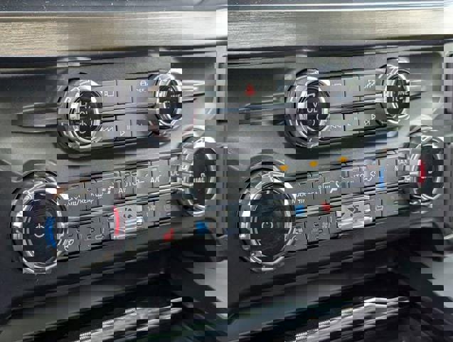 New 2026 Ford F350 Lariat w/ Black Appearance Package image 17