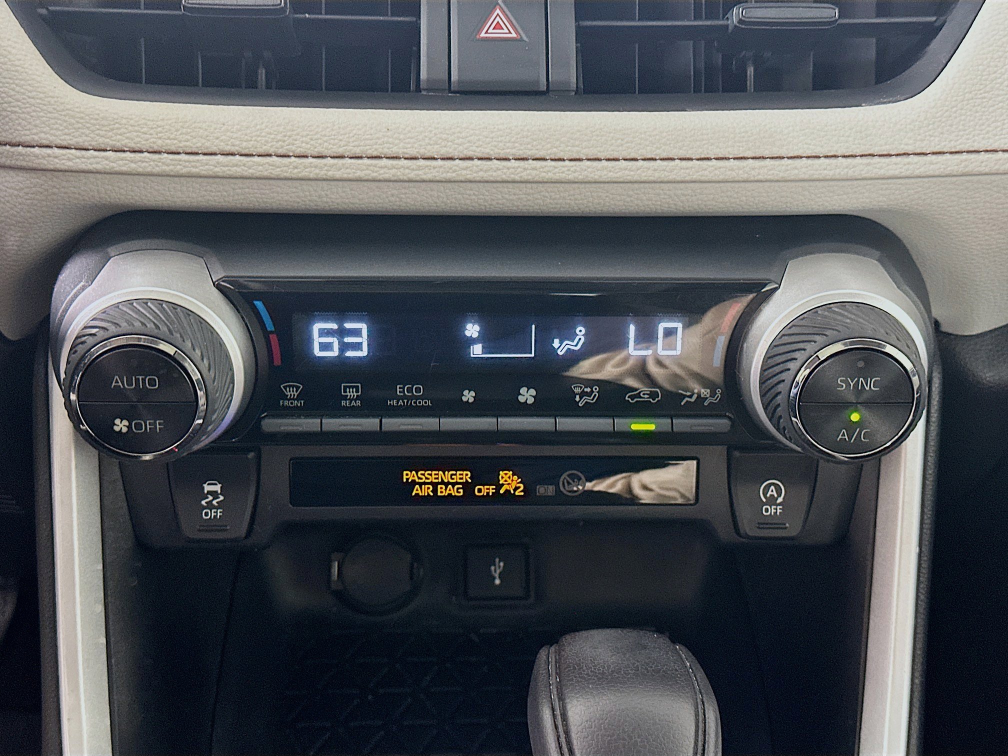 Used 2022 Toyota RAV4 XLE image 22