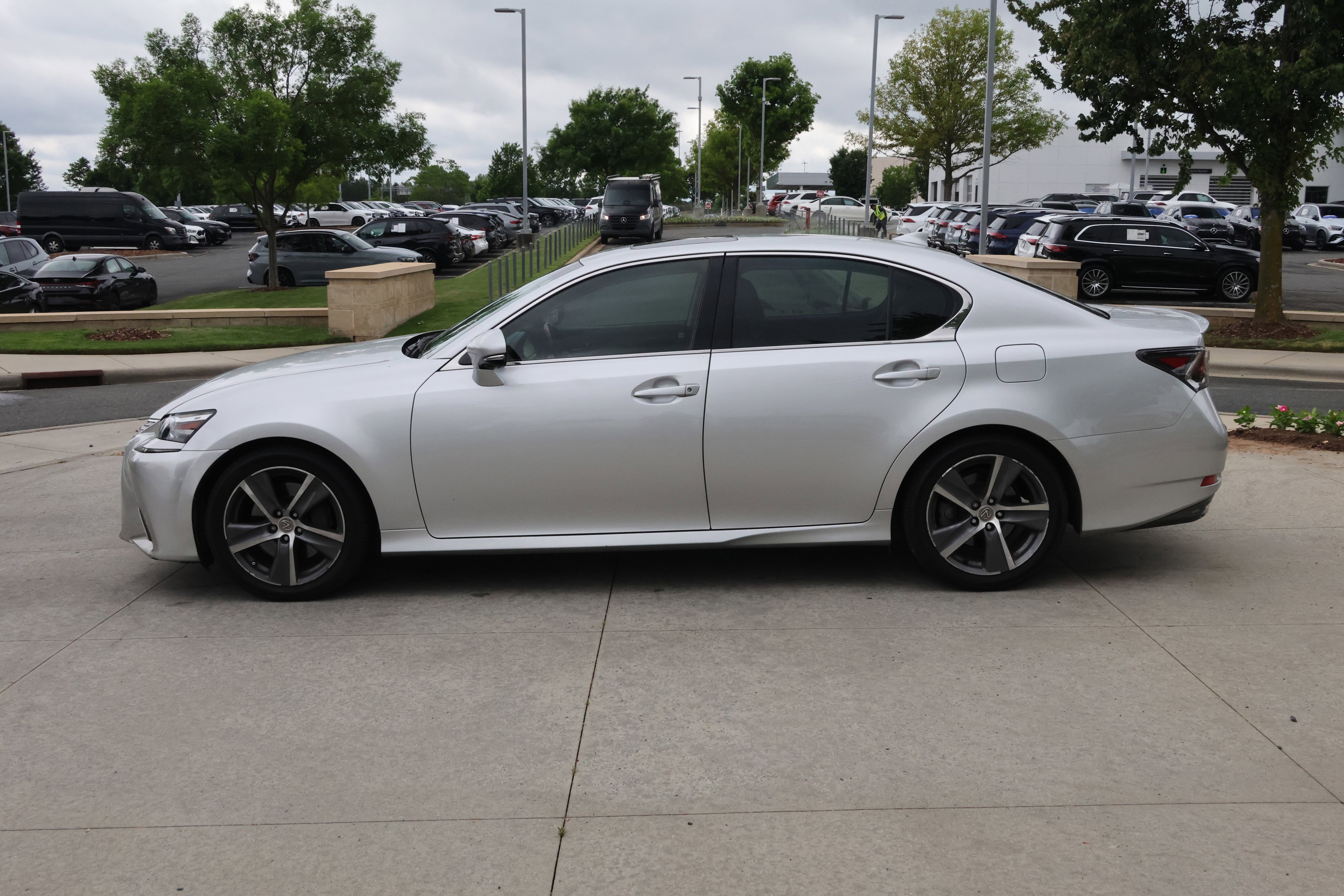 Used 2017 Lexus GS 350 RWD image 3
