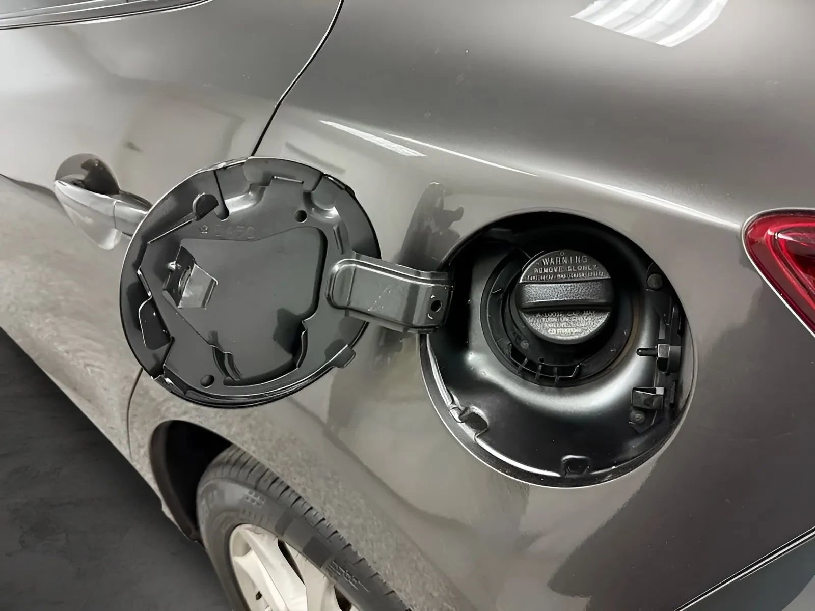 Used 2018 MAZDA MAZDA3 Sport FWD image 29