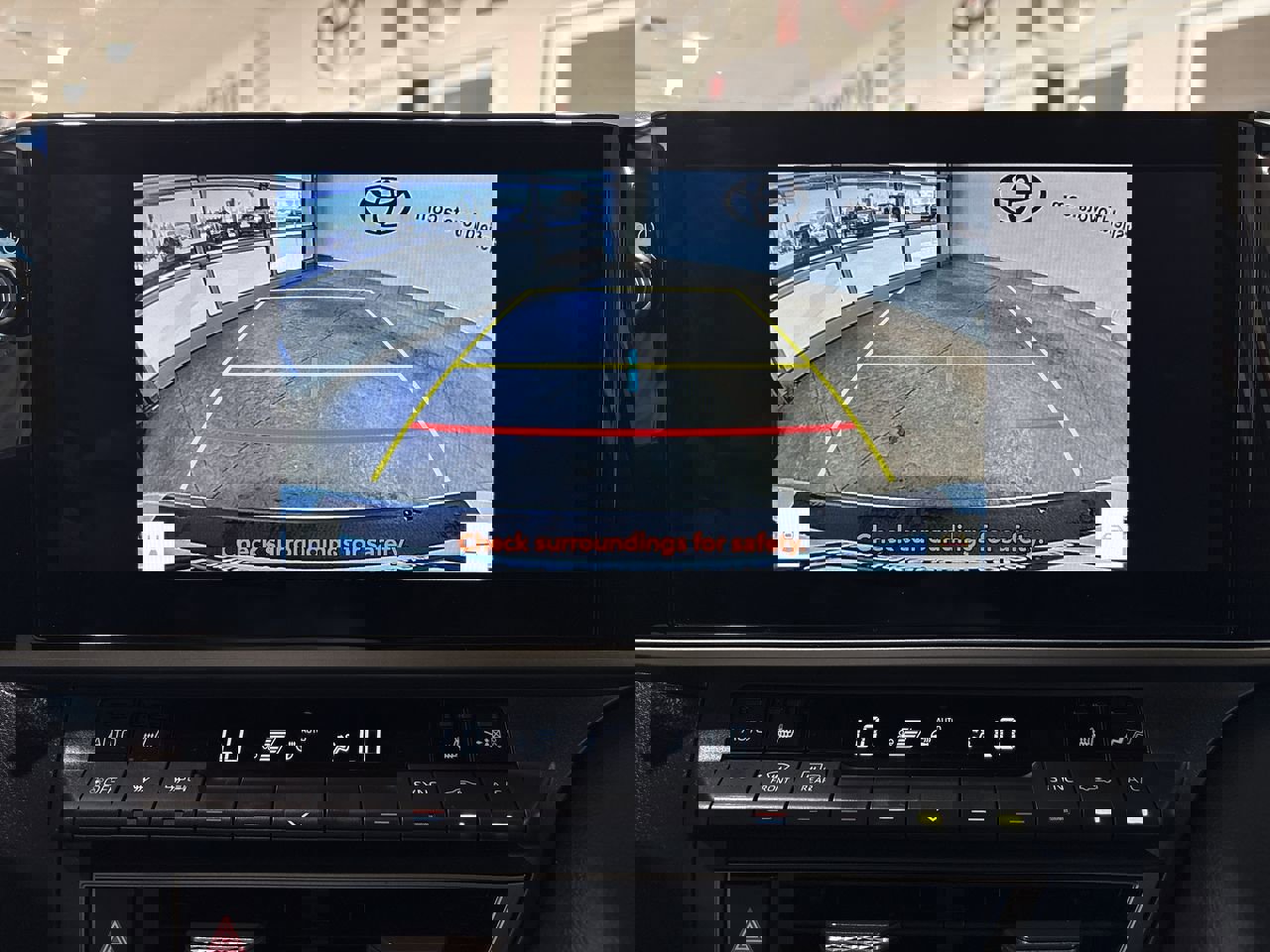 Used 2025 Toyota Camry XSE image 18