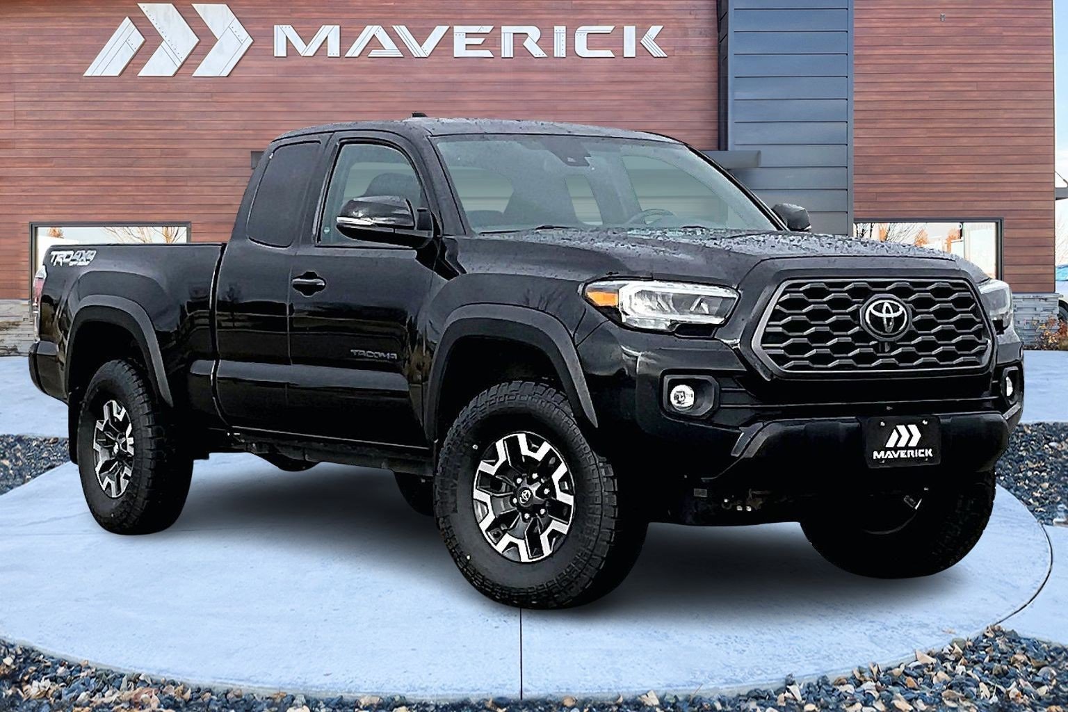 Used 2021 Toyota Tacoma TRD Off-Road image 1