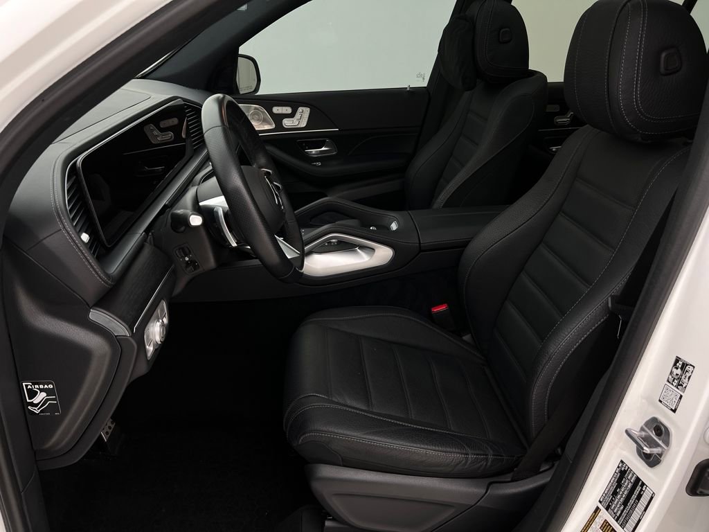 Used 2025 Mercedes-Benz GLS 450 4MATIC image 15