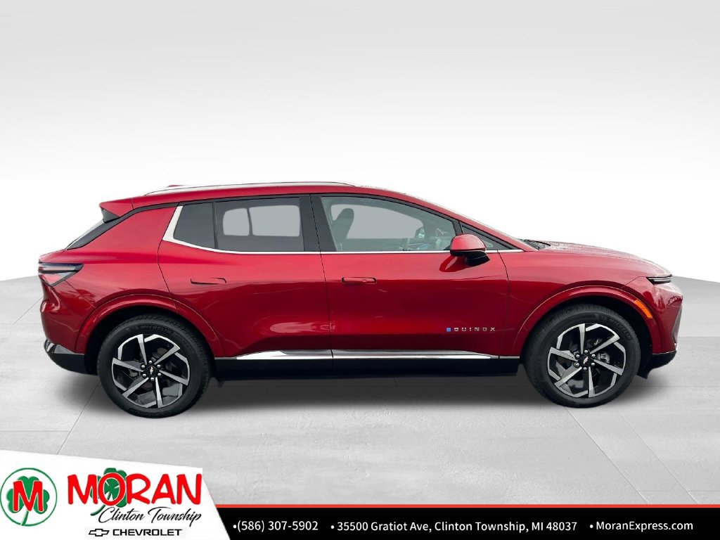 Certified 2024 Chevrolet Equinox EV LT FWD image 7