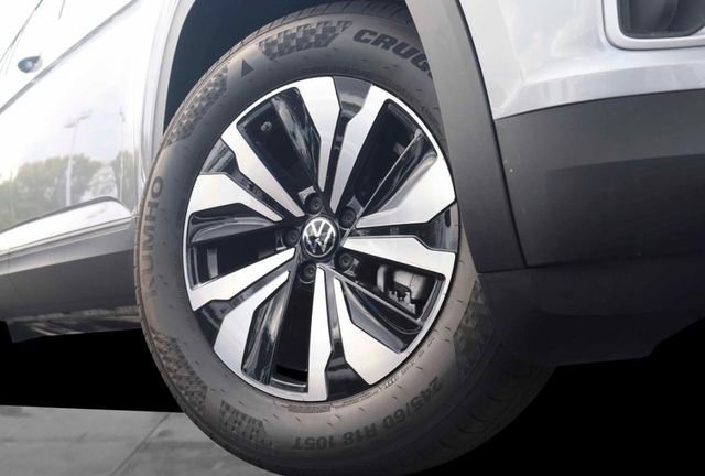 New 2026 Volkswagen Atlas SE image 3