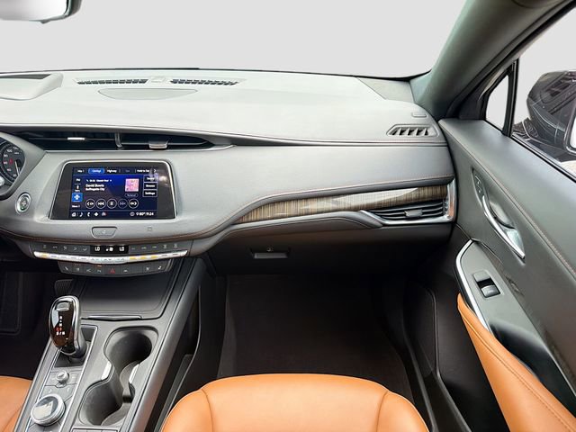 Used 2020 Cadillac XT4 Premium Luxury FWD image 18