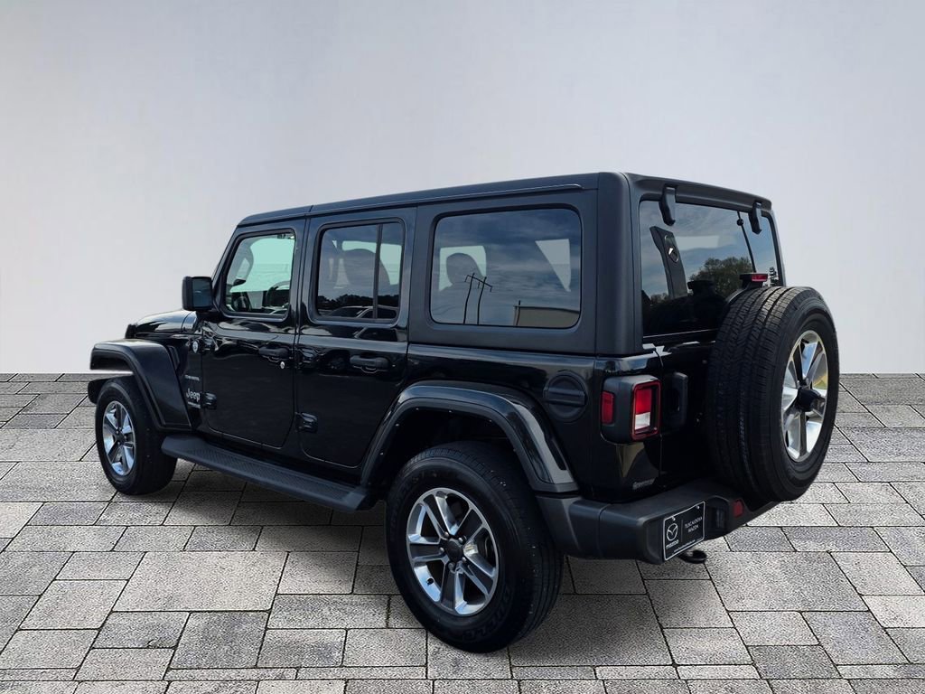 Used 2022 Jeep Wrangler Unlimited Sahara AWD/4WD image 6