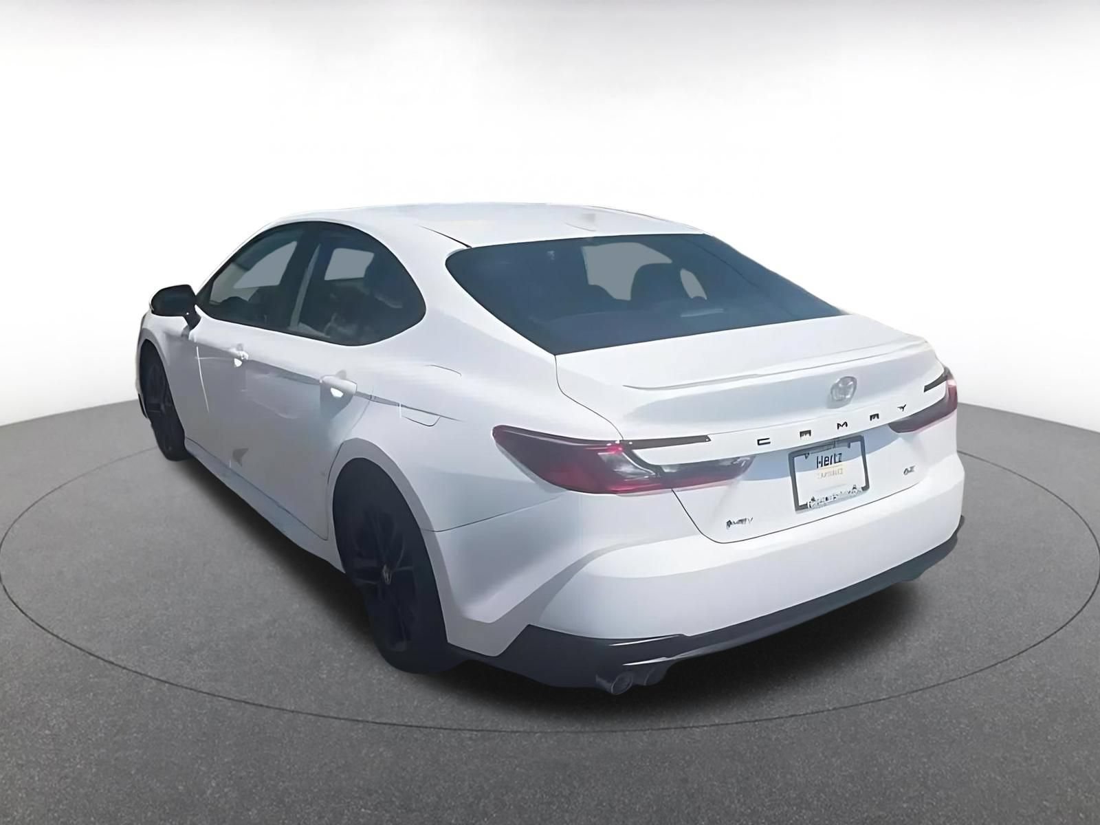 Used 2025 Toyota Camry SE FWD image 15