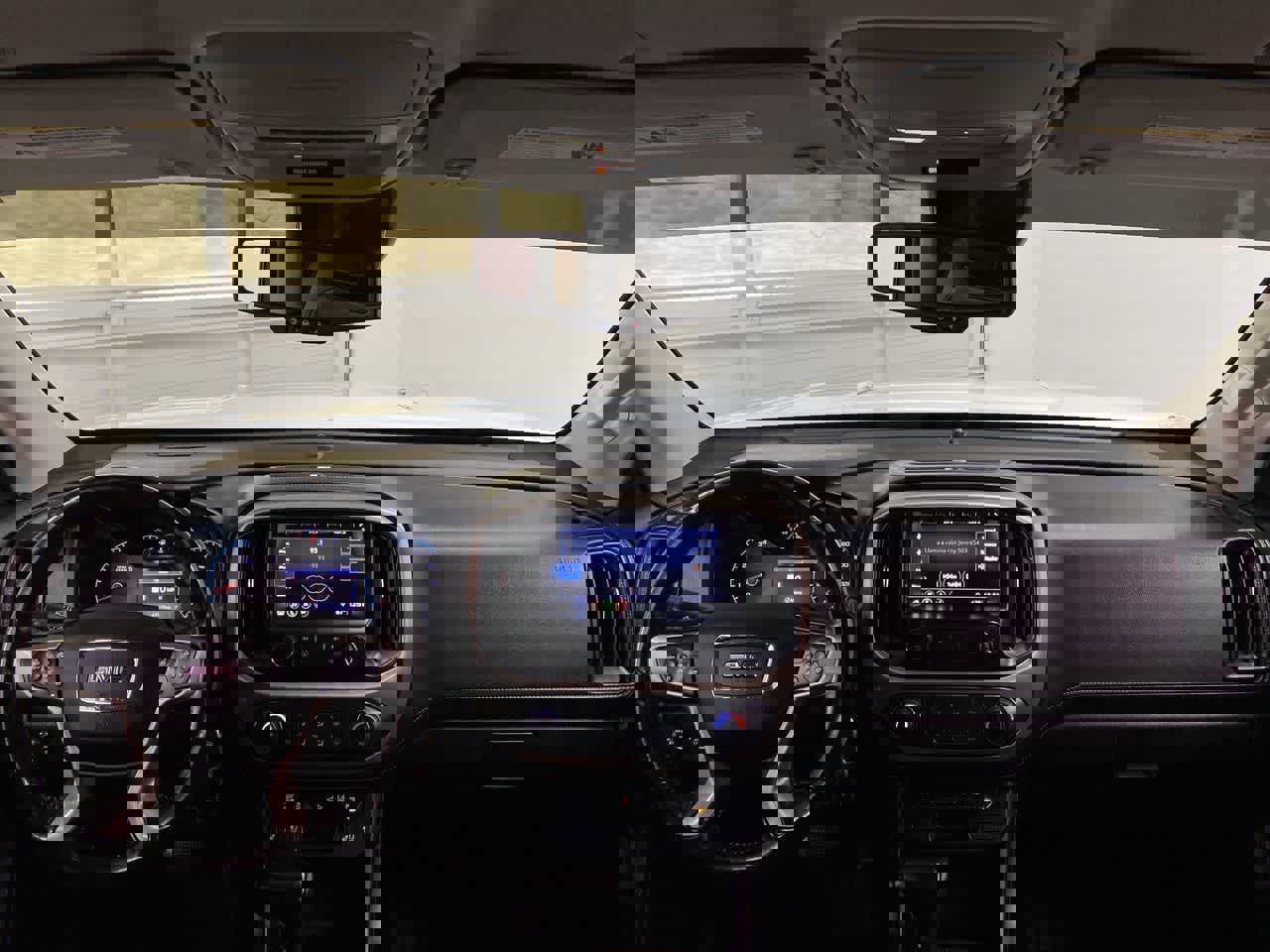 Used 2019 GMC Canyon Denali image 12