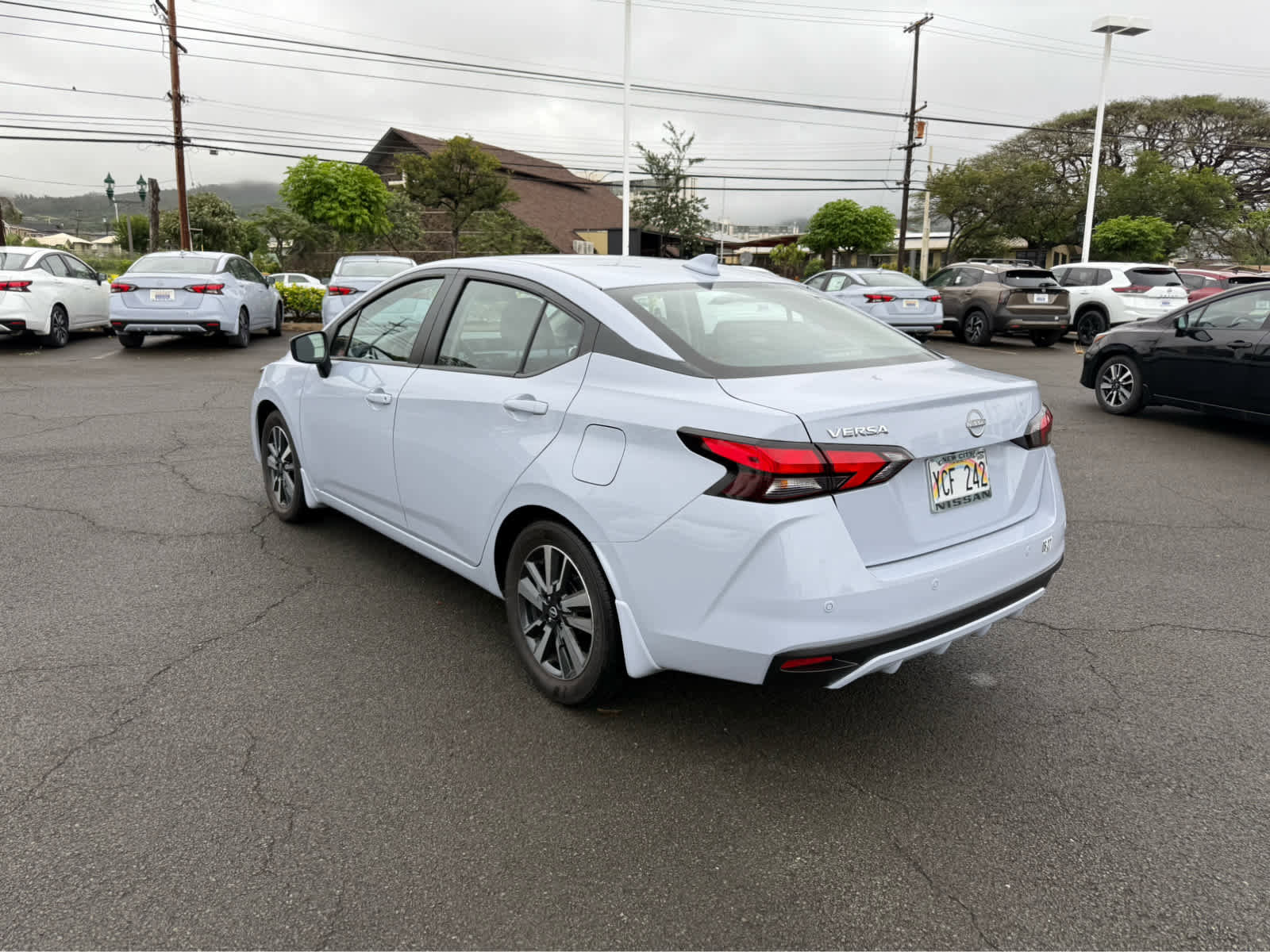 Used 2025 Nissan Versa SV w/ Trunk Package image 4