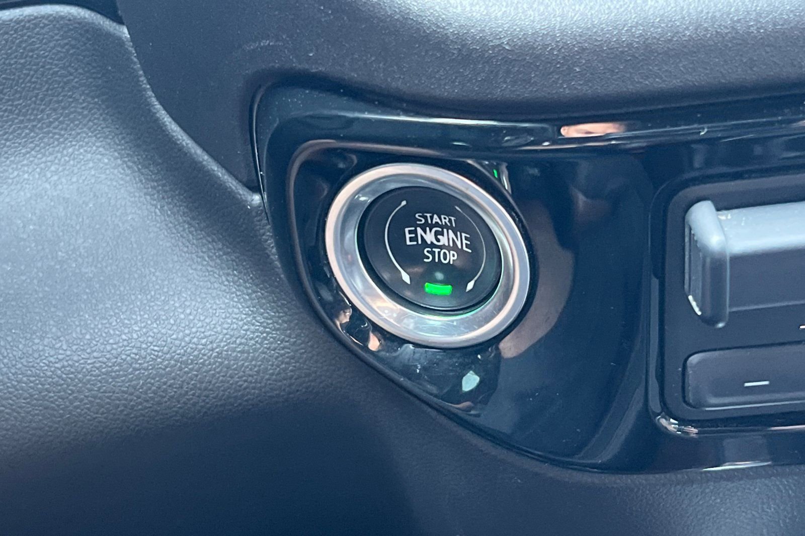 Used 2024 Chevrolet Silverado 2500 High Country w/ Technology Package image 23