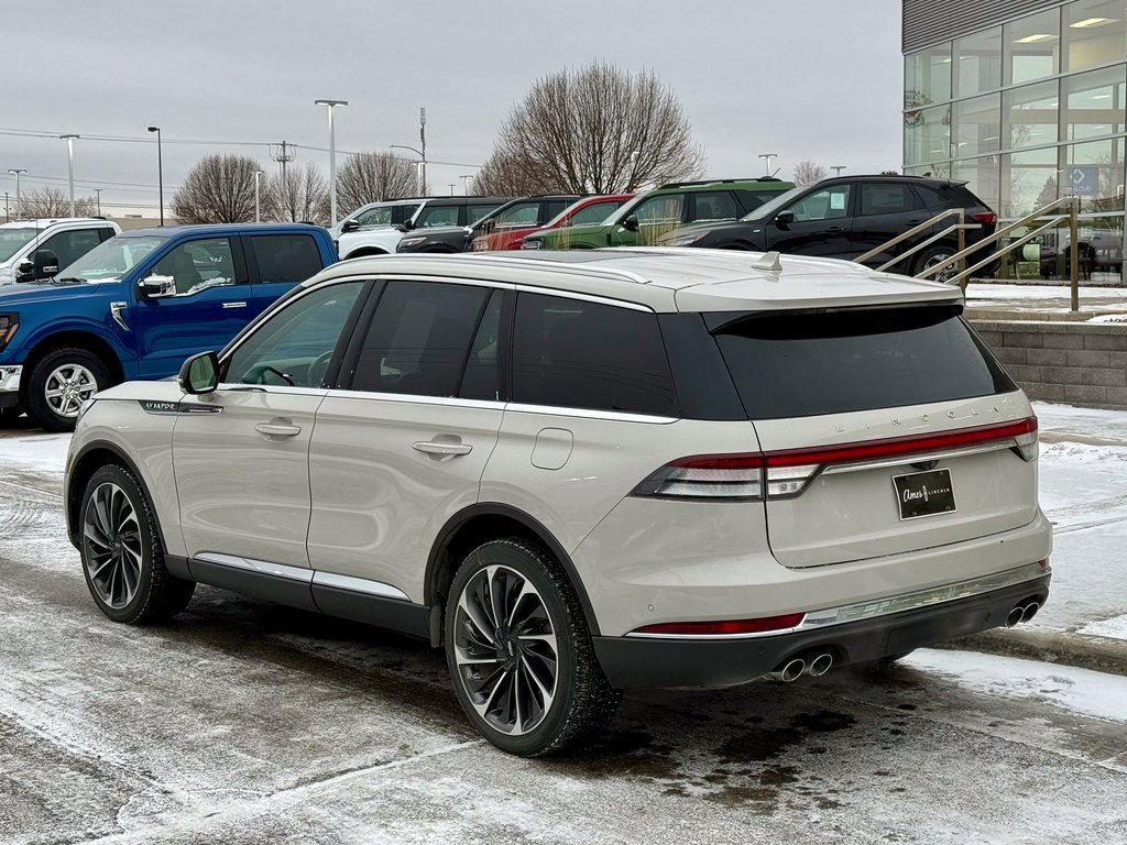 Used 2020 Lincoln Aviator Reserve w/ Equipment Group 202A image 3