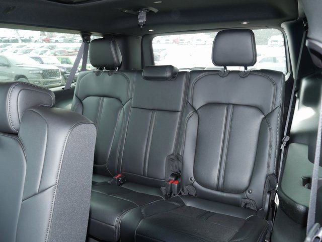 New 2026 Jeep Grand Wagoneer L w/ Premium Group I image 28