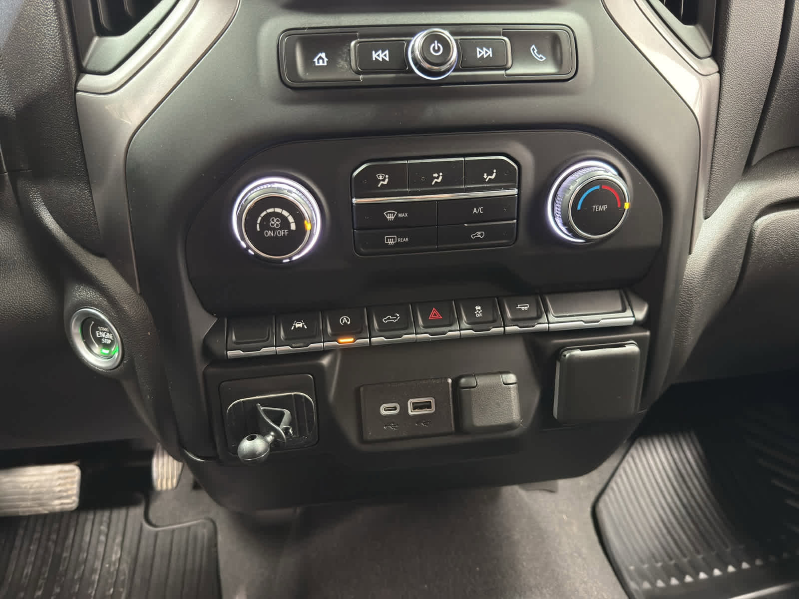 Used 2022 Chevrolet Silverado 1500 Custom image 22